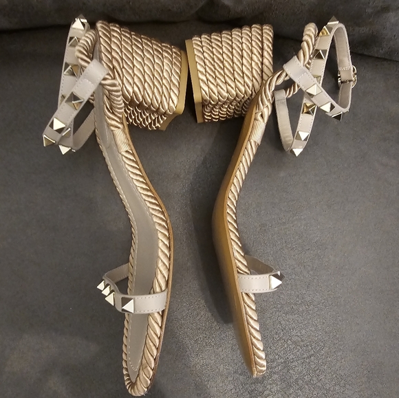 Valentino Garavani Cream Sandals with Gold Accents - Picture 6 of 6